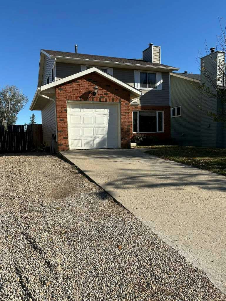 165 Greig Drive, Red Deer, AB, T4P 2N4