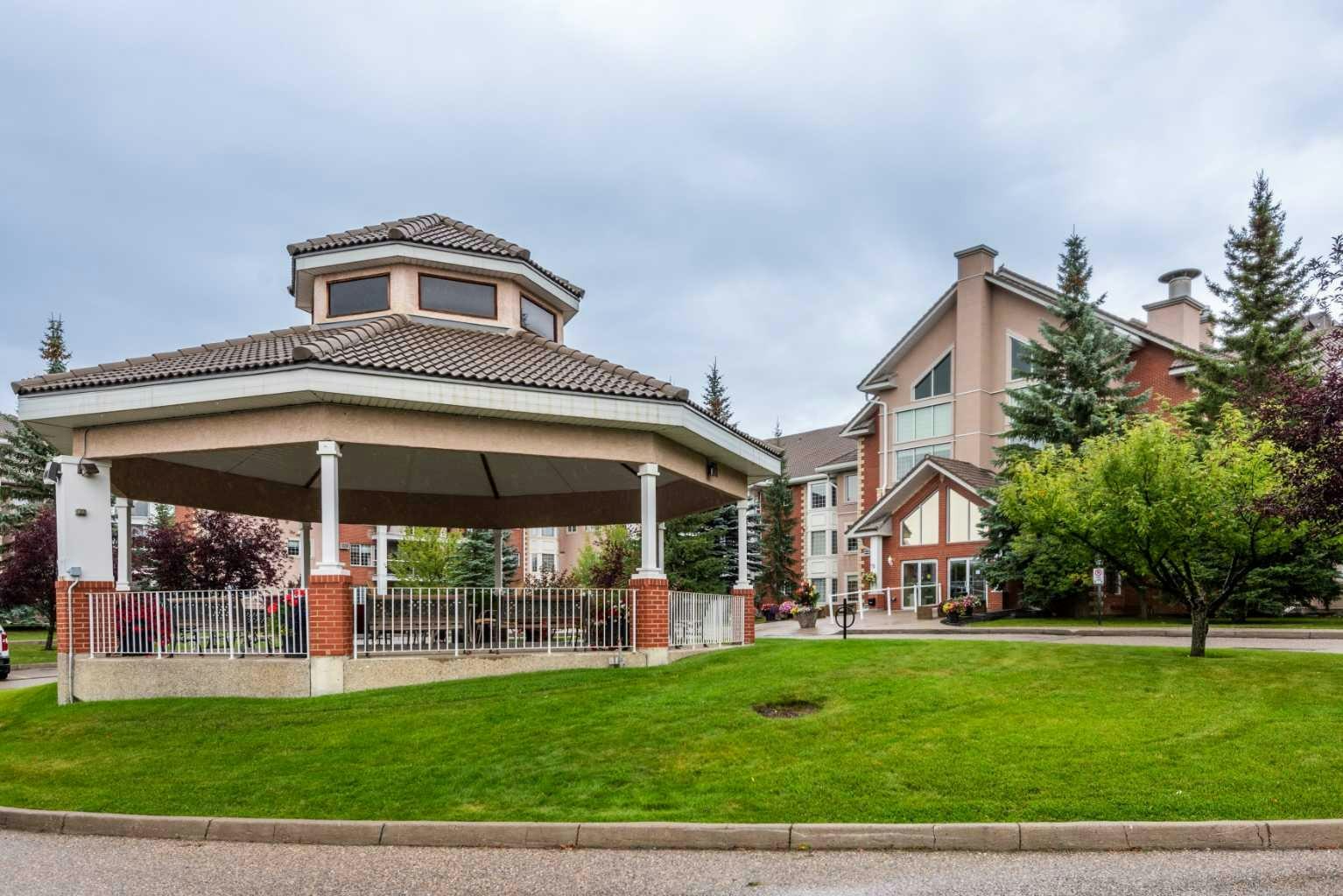 104-6868 Sierra Morena Boulevard SW, Calgary, AB, T3H 3R6