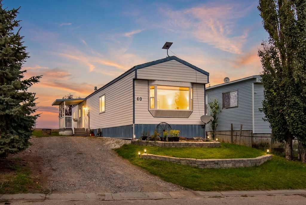 40 Westmount Place, Foothills County, AB, T1V 1M7