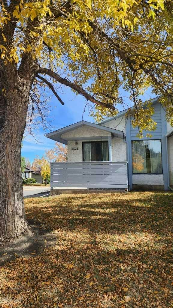 8524 Berwick Road NW, Calgary, AB, T3K 1E5