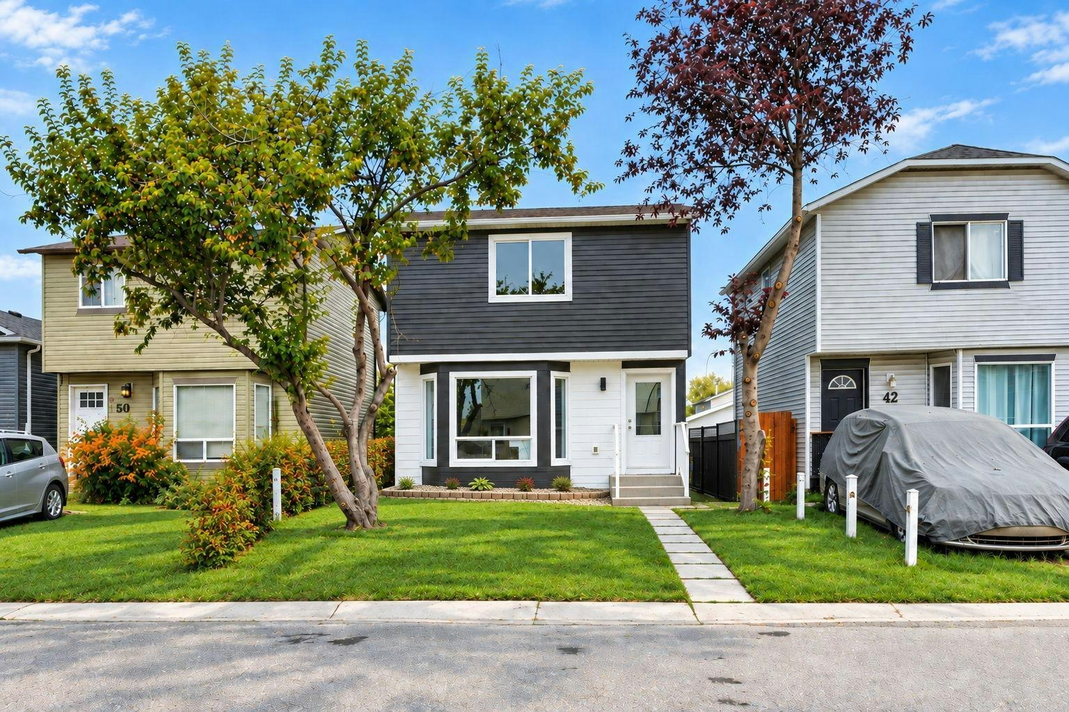 46 Martindale Mews NE, Calgary, AB, T3J 2V5