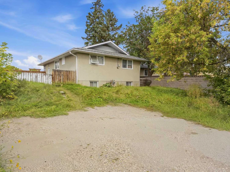 512 Foritana Road SE, Calgary, AB, T2A 2B6 - 7