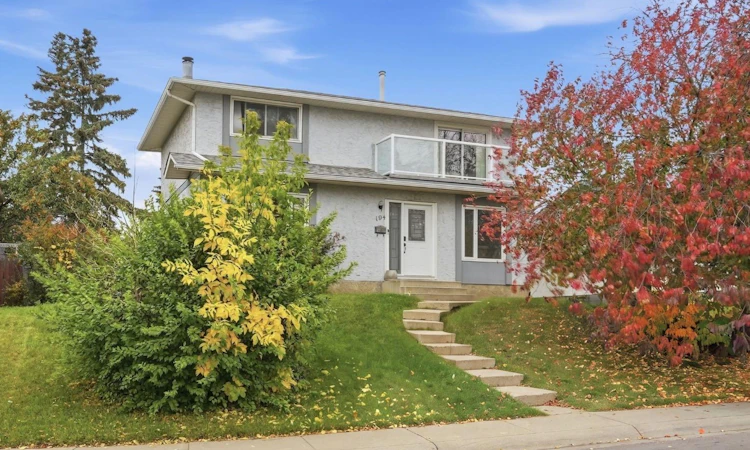 194 Rundleview Close NE