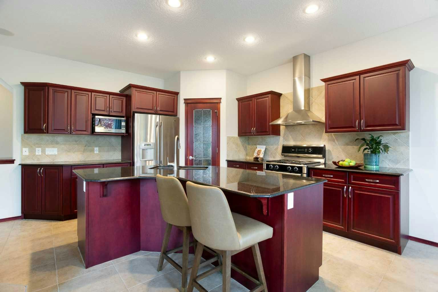 66 Cougarstone Close SW, Calgary, AB, T3H 5J4 - 8