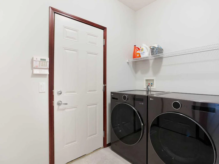 66 Cougarstone Close SW, Calgary, AB, T3H 5J4 - 15