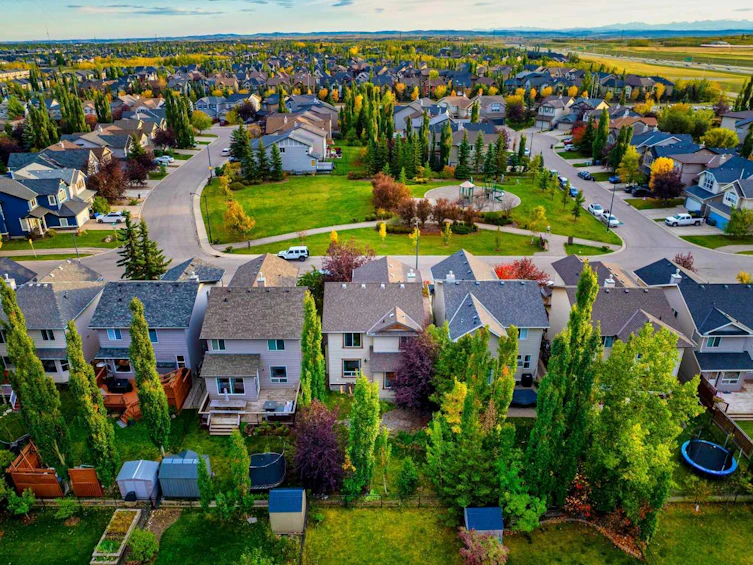 66 Cougarstone Close SW, Calgary, AB, T3H 5J4 - 3