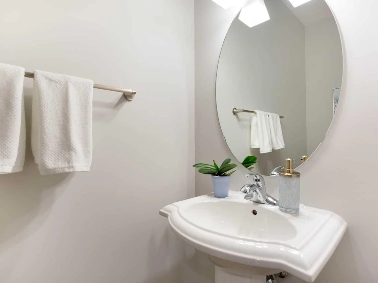 66 Cougarstone Close SW, Calgary, AB, T3H 5J4 - 16