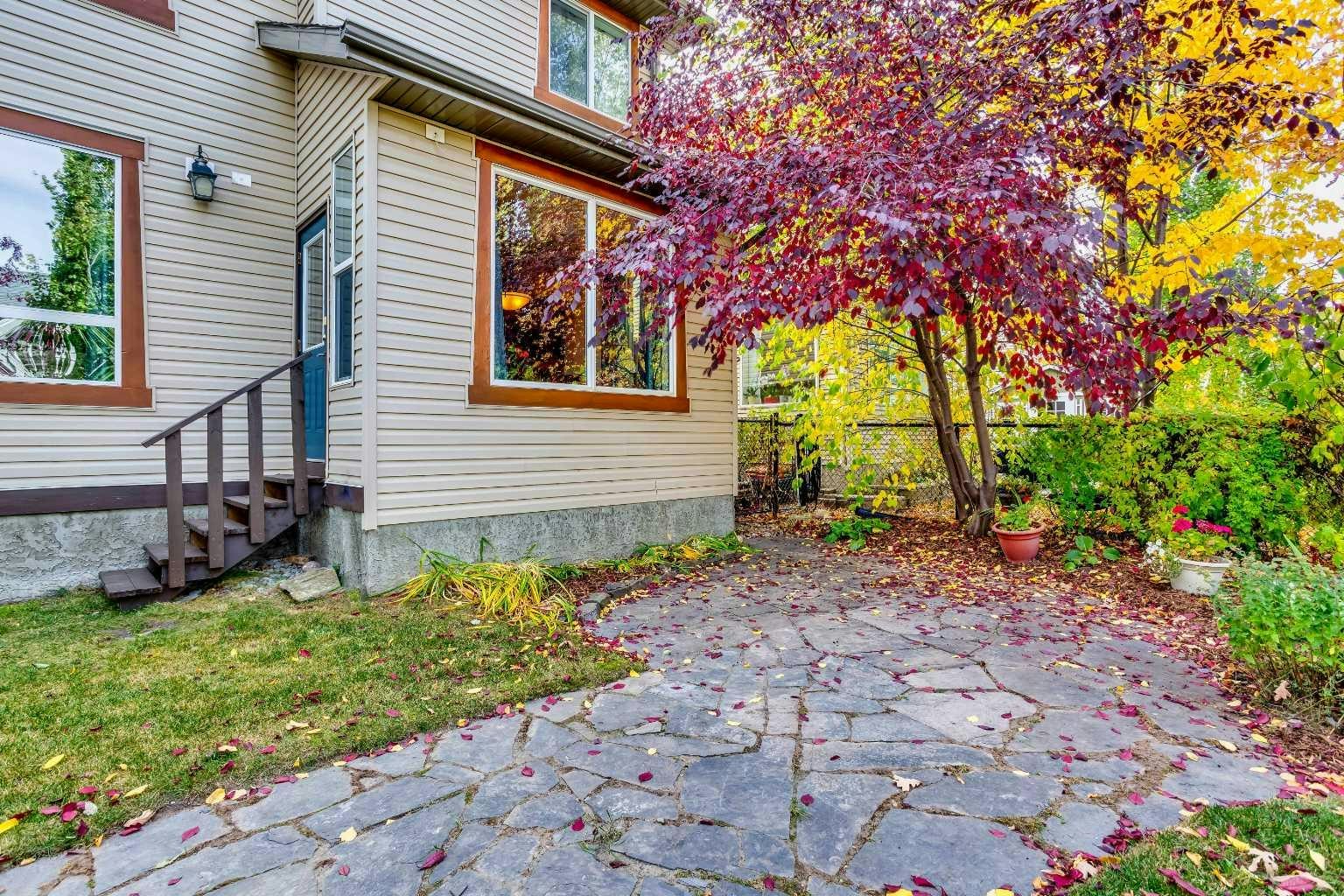 66 Cougarstone Close SW, Calgary, AB, T3H 5J4 - 34