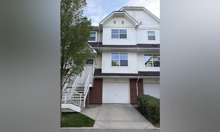 155 Tuscany Springs Gardens NW