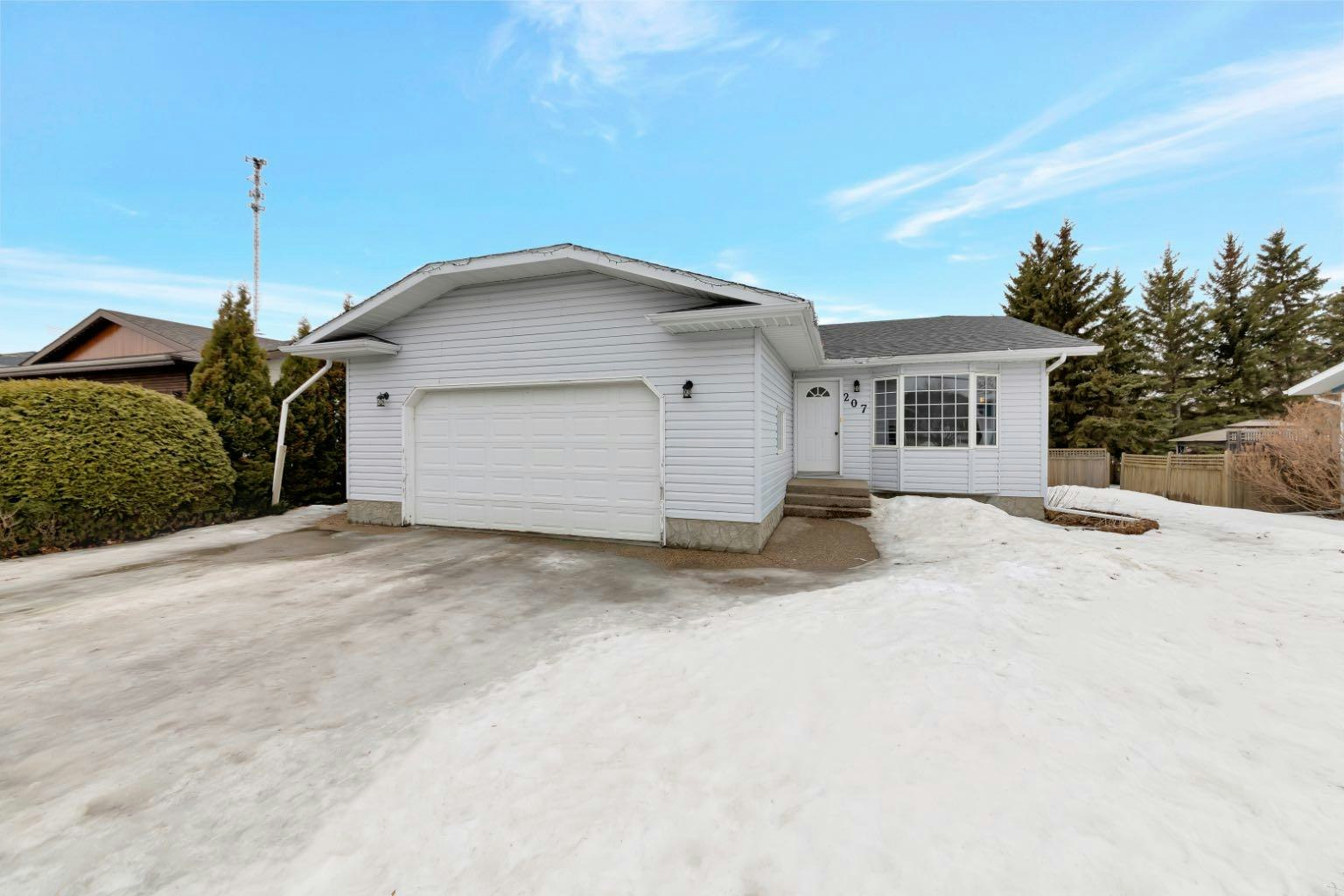 207 3rd Avenue E, Neilburg, SK, S0M 2C0