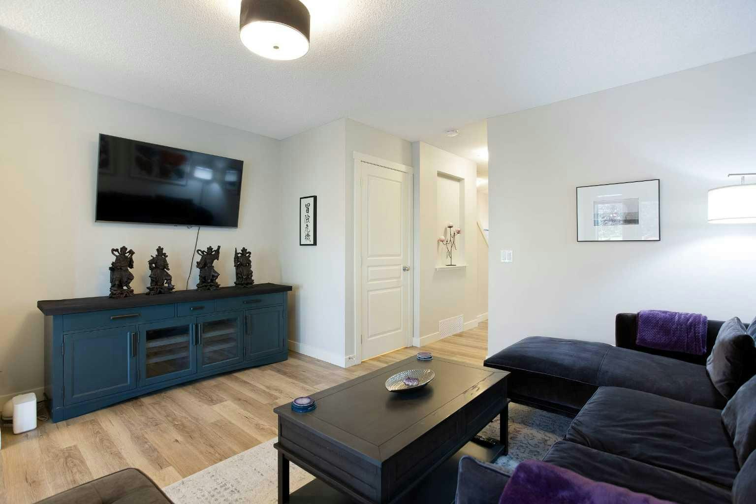1907-2445 Kingsland Road SE - 5