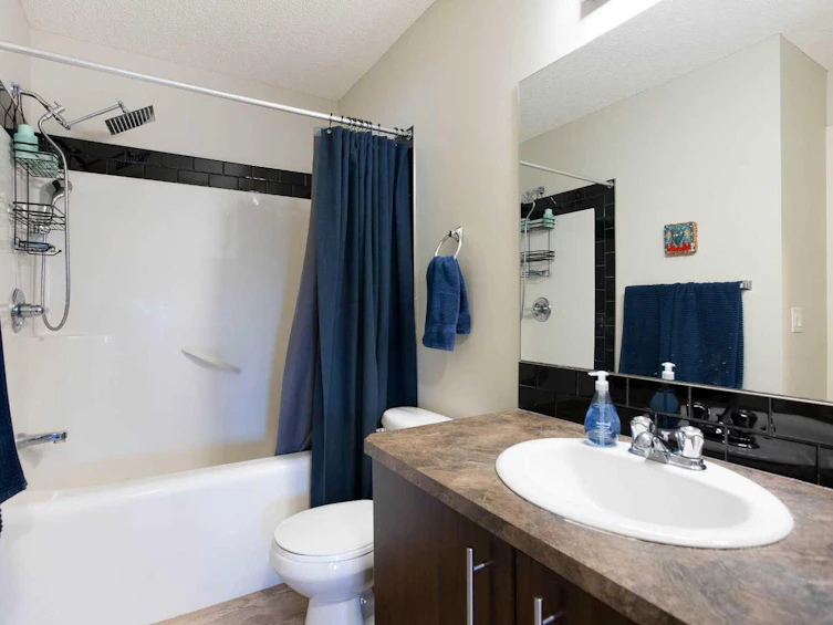 1907-2445 Kingsland Road SE, Airdrie, AB, T4A 0B5 - 17