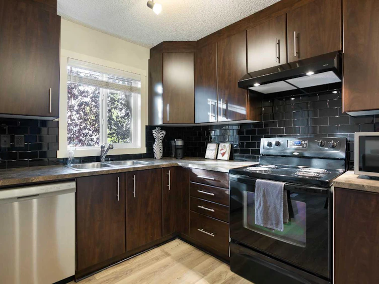 1907-2445 Kingsland Road SE, Airdrie, AB, T4A 0B5 - 9