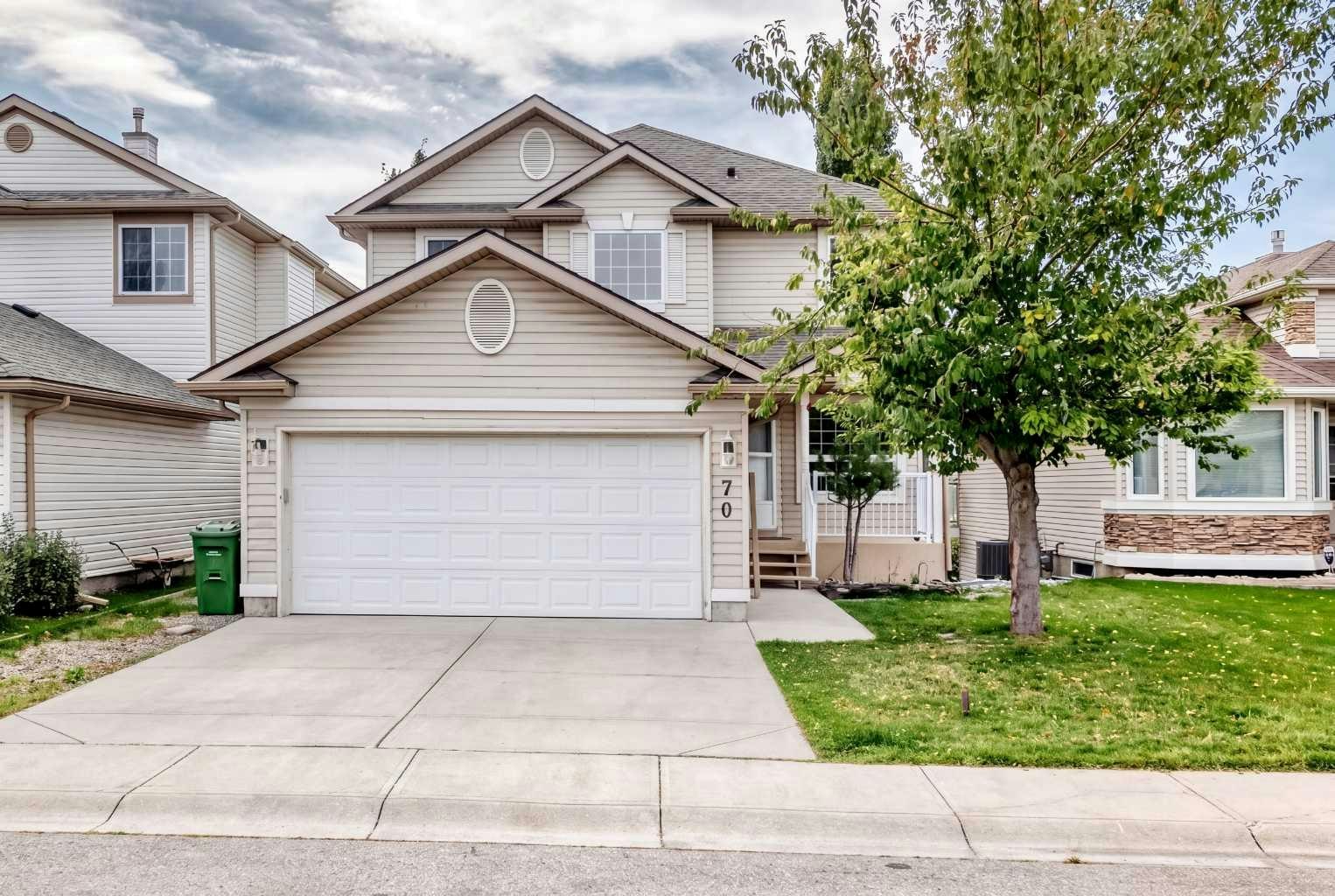 70 Country Hills View NW, Calgary, AB, T3K 4Y5