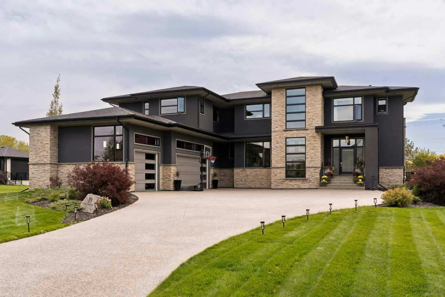 19 Stoneypointe Place, Rural Rocky View County, AB, T3L 0C9