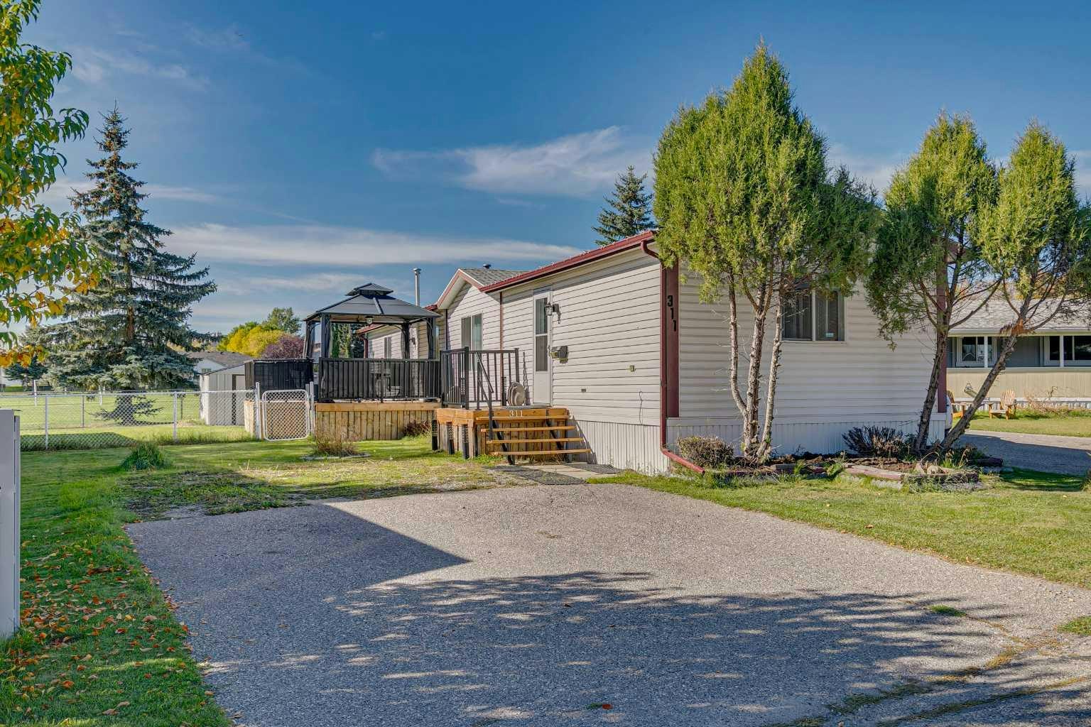 311 Stanley Avenue, Okotoks, AB, T1S 1M4