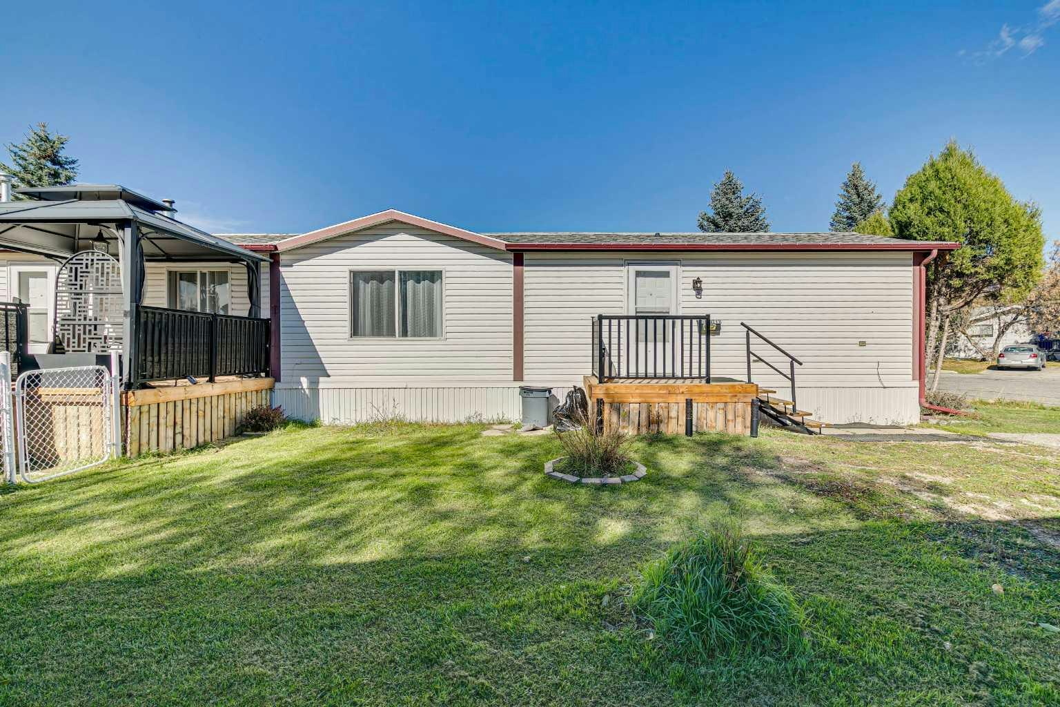311 Stanley Avenue, Okotoks, AB, T1S 1M4