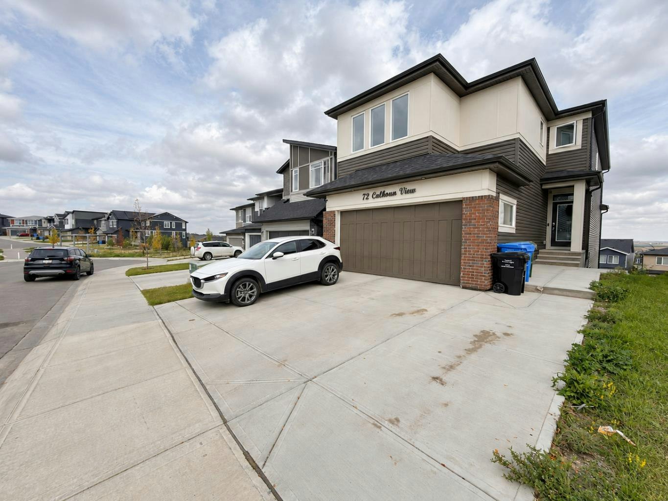 72 Calhoun View NE, Calgary, AB, T3P 1T8