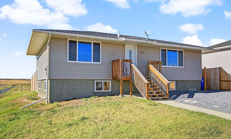 301 3 Street W