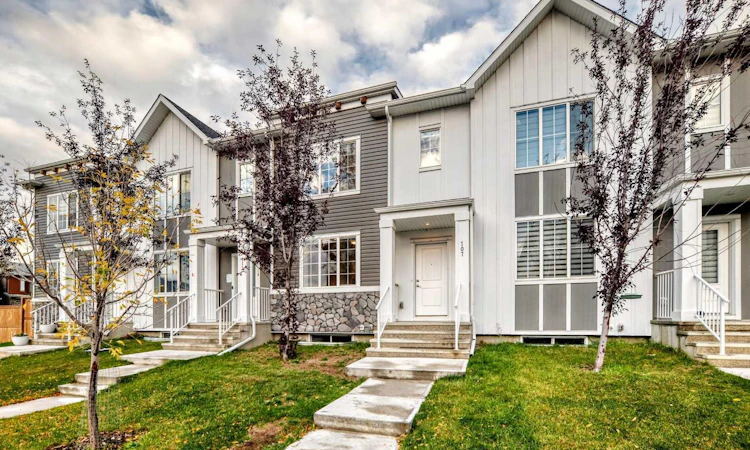 107 Cornerstone Path NE