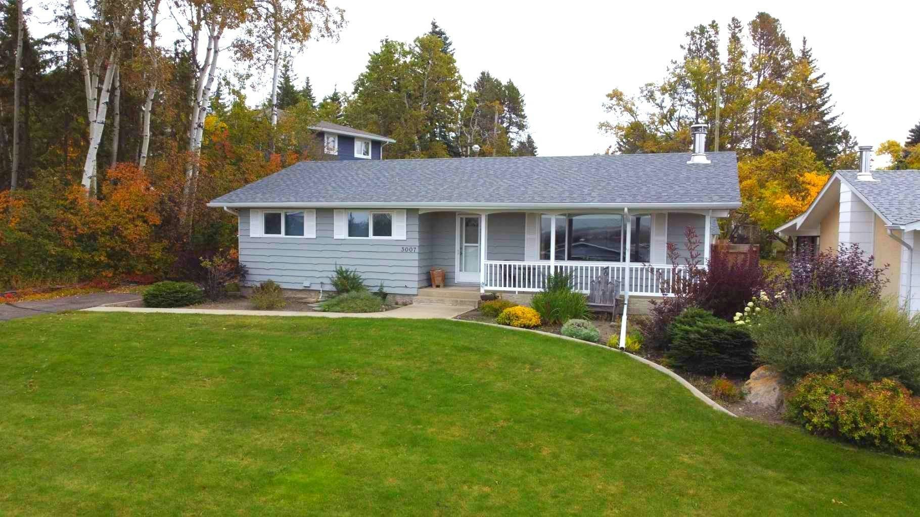 5007 42 Street, Ponoka, AB, T4J 1C4