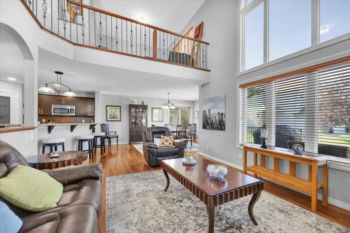 209 Crystal Green Point, Okotoks, AB, T1S 2K7