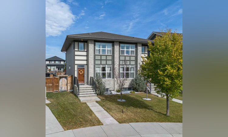 43 Masters Square SE