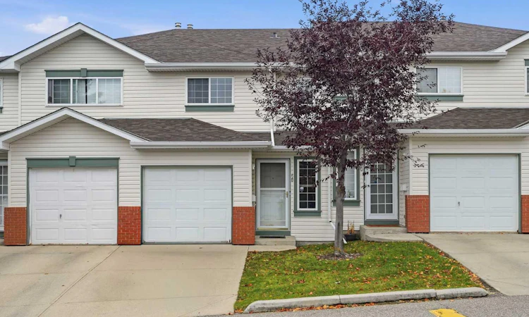 58 Country Hills Villas NW
