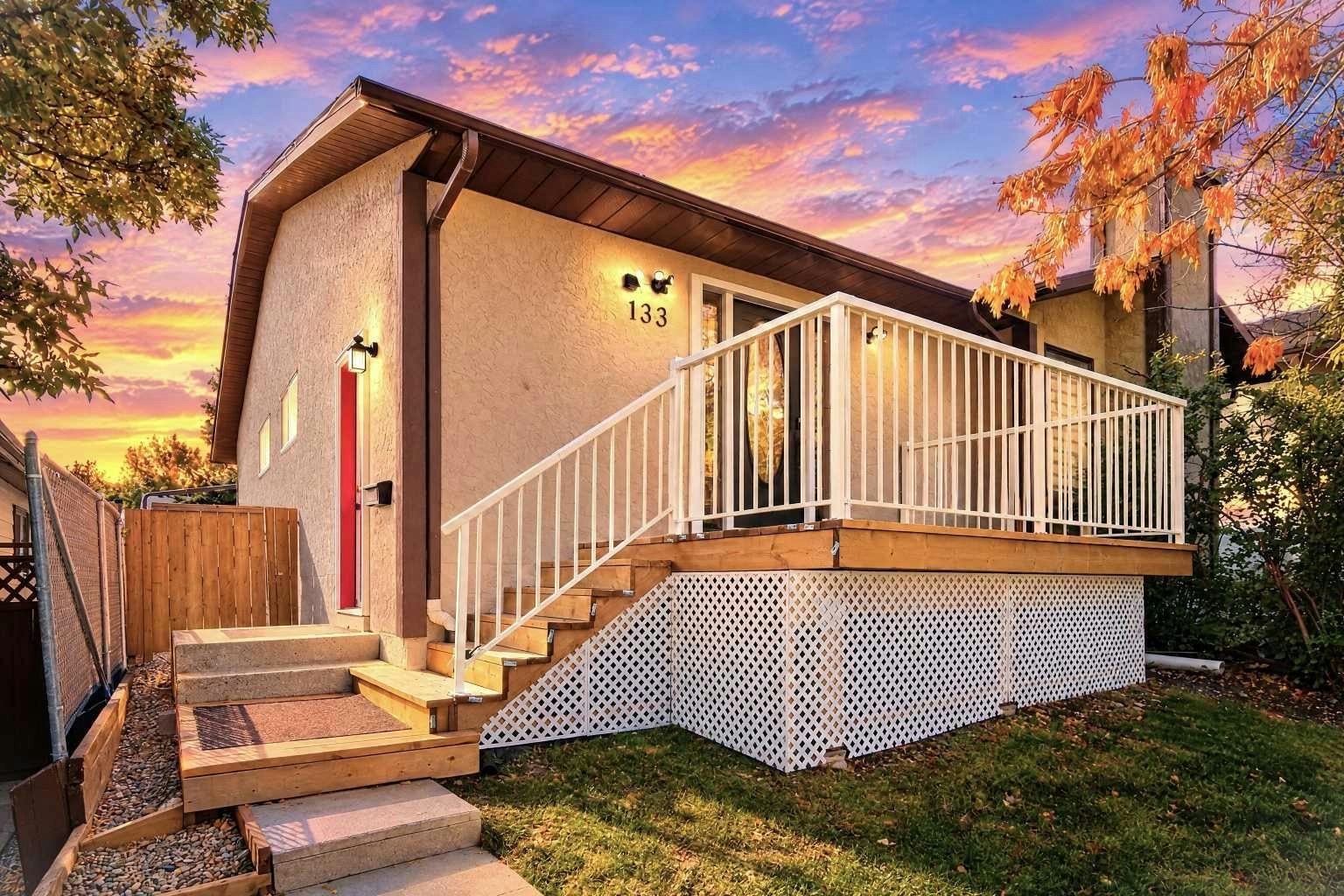 133 Berwick Drive NW, Calgary, AB, T3K 1E7
