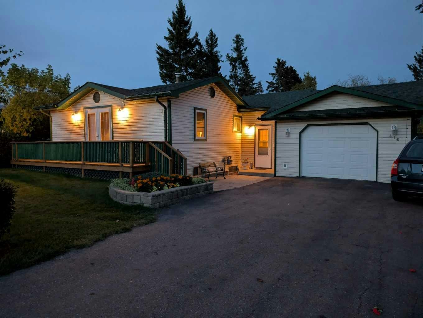 416 11 Avenue N, Three Hills, AB, T0M 2A0