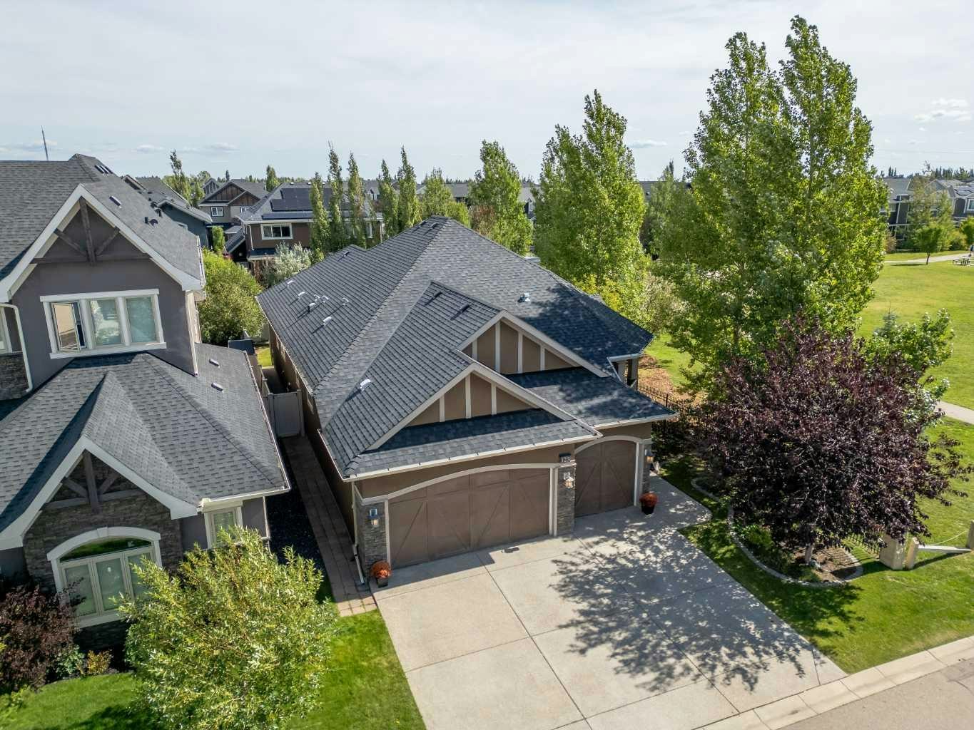 123 West Grove Rise SW, Calgary, AB, T3H 0S3