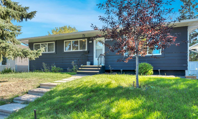 70 Fairview Crescent SE