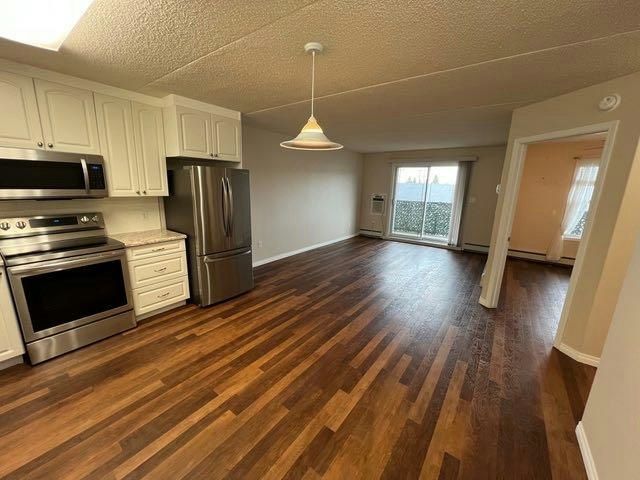 205-228 Pembina Avenue, Hinton Hill, AB, T7V 0A5 - 5