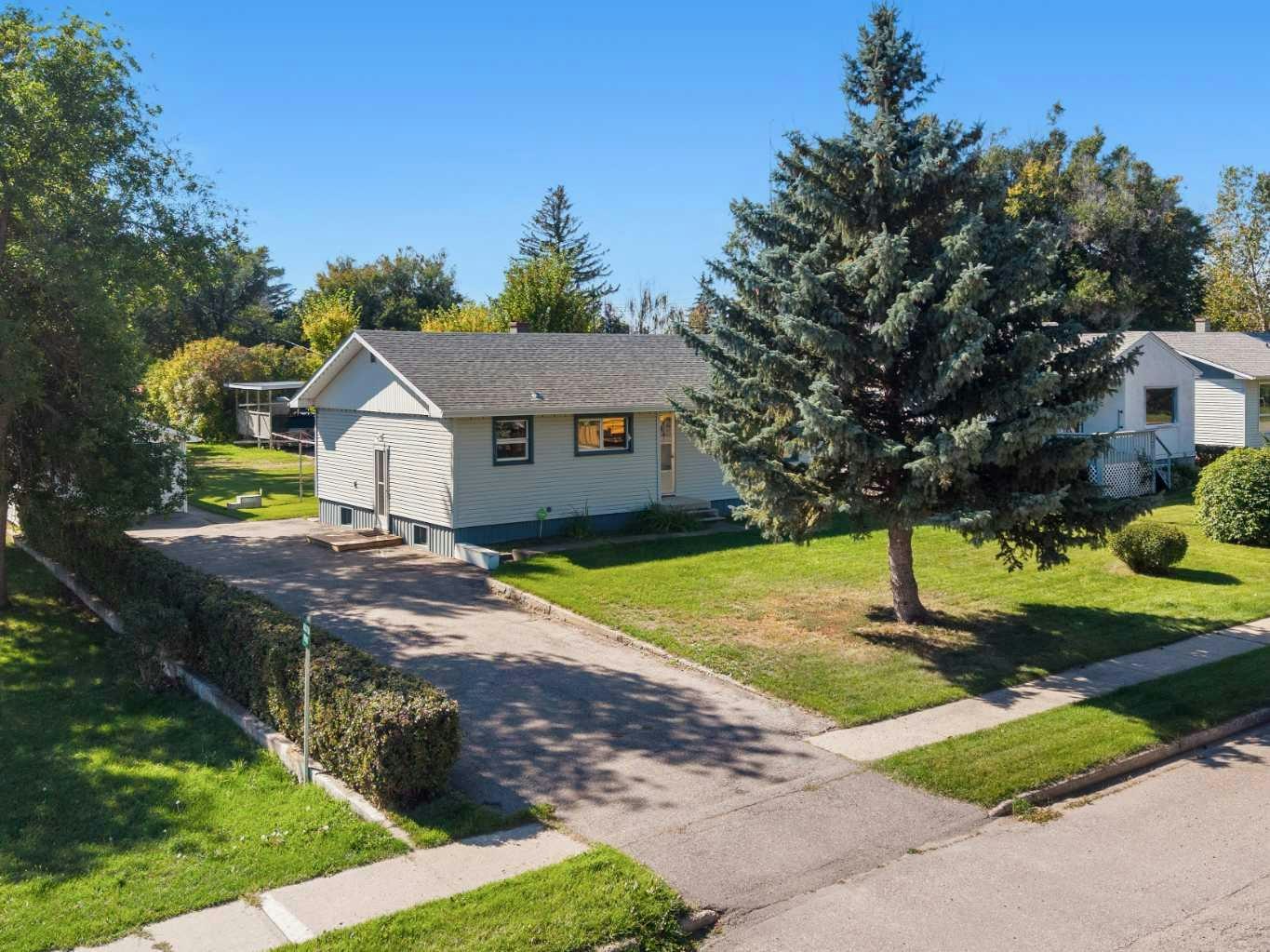 223 Allison Street, Acme, AB, T0M 0A0