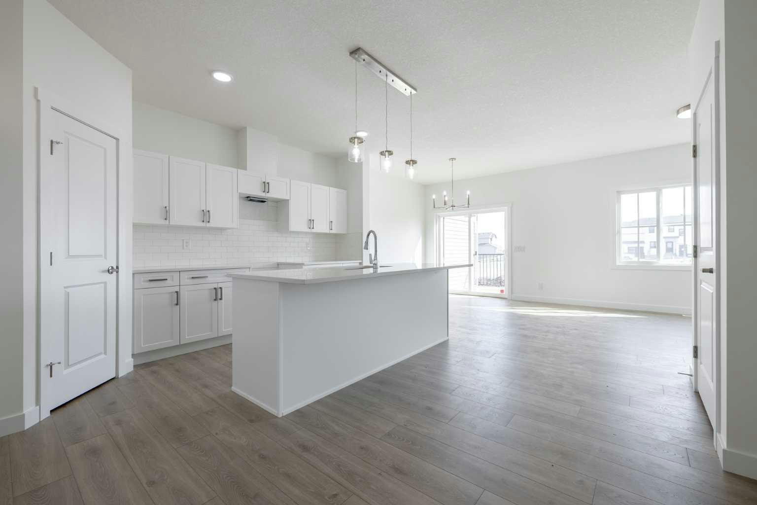 27 Nova Road, Cochrane, AB, T4C 3R5