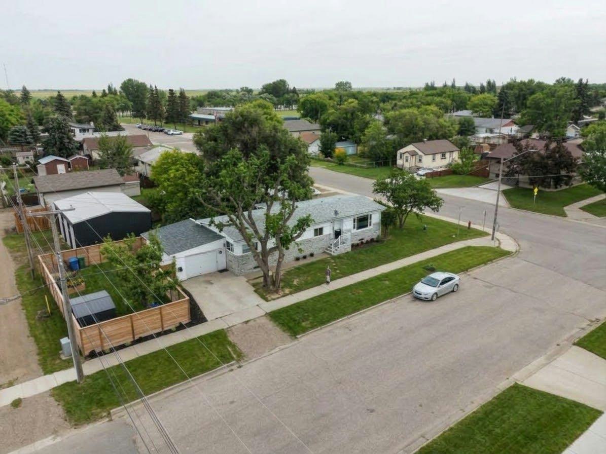 5203 42 Avenue, Taber, AB, T1G 1B5