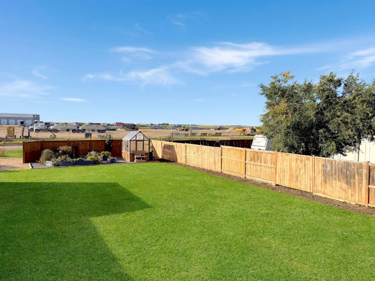 107 6 Avenue SW, Falher, AB, T0H 1M0 - 8