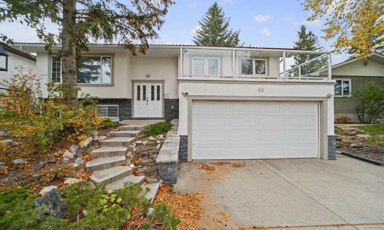 60 Silverview Way NW