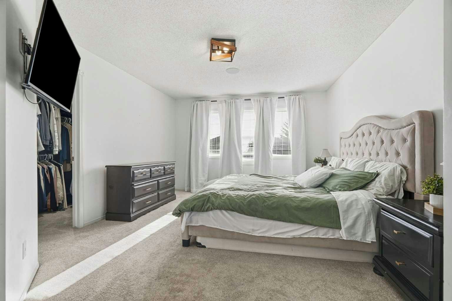 222 Douglas Ridge Circle SE, Calgary, AB, T2Z 3C4 - 23