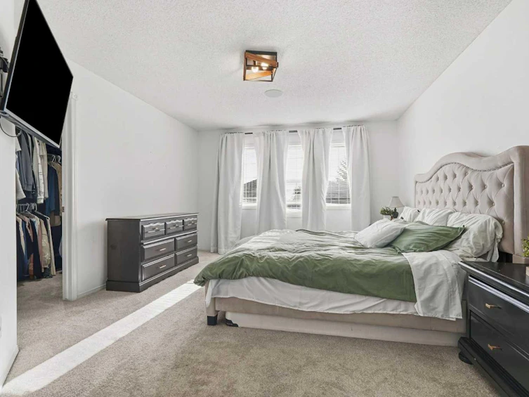 222 Douglas Ridge Circle SE, Calgary, AB, T2Z 3C4 - 23