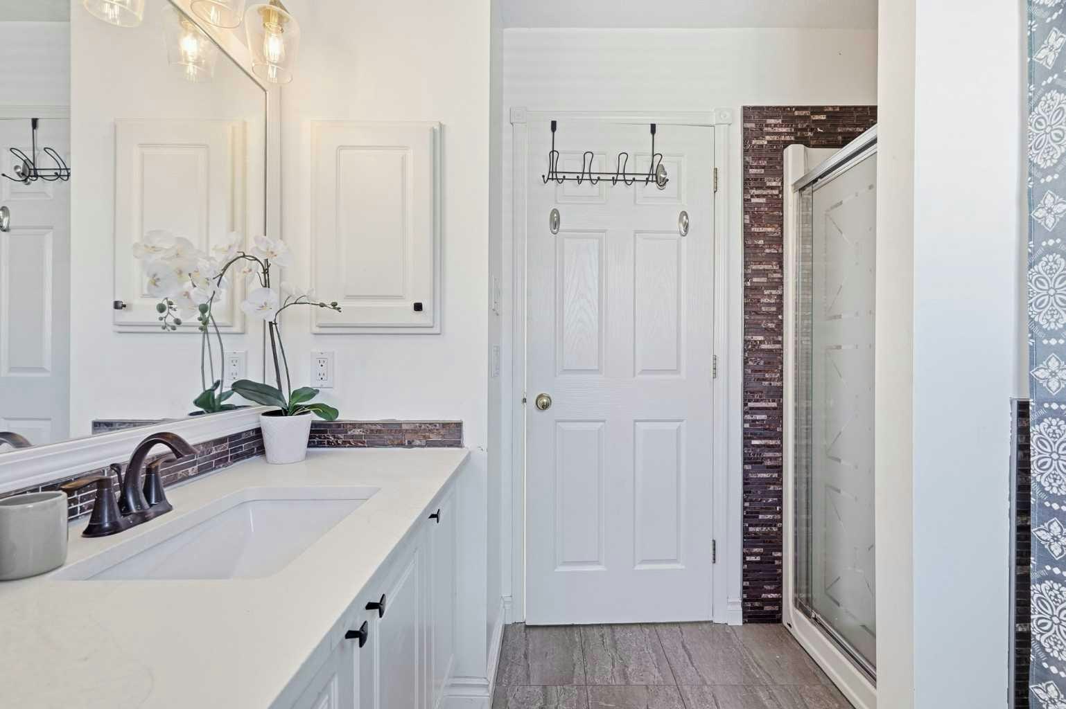 222 Douglas Ridge Circle SE, Calgary, AB, T2Z 3C4 - 25