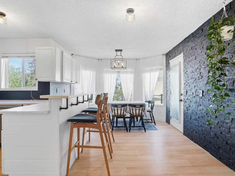 222 Douglas Ridge Circle SE, Calgary, AB, T2Z 3C4 - 15