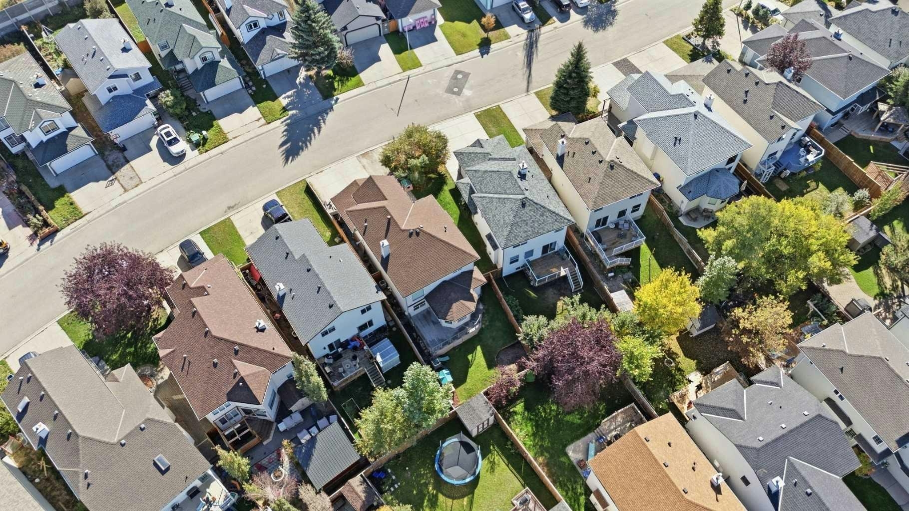 222 Douglas Ridge Circle SE, Calgary, AB, T2Z 3C4 - 37