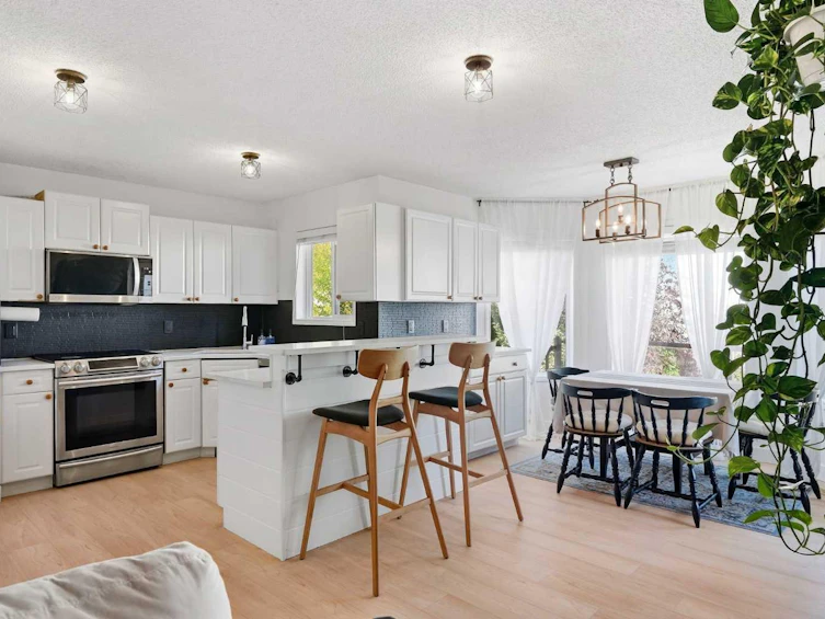 222 Douglas Ridge Circle SE, Calgary, AB, T2Z 3C4 - 12