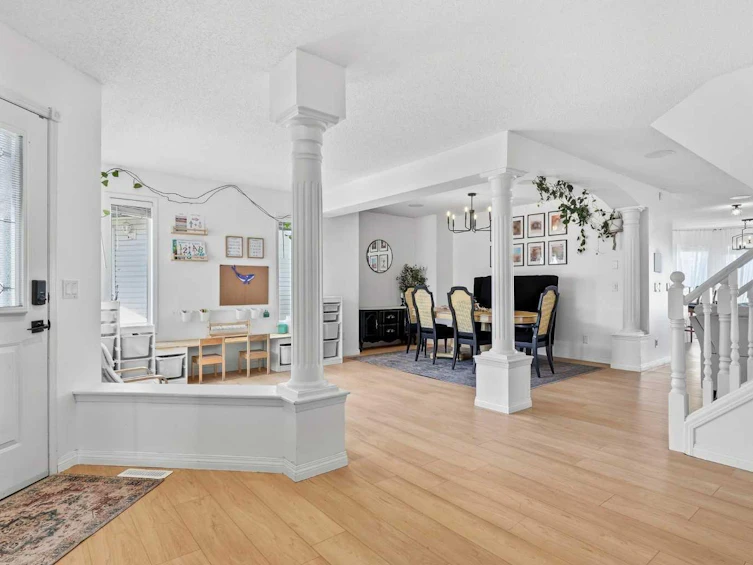 222 Douglas Ridge Circle SE, Calgary, AB, T2Z 3C4 - 2