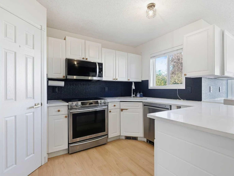 222 Douglas Ridge Circle SE, Calgary, AB, T2Z 3C4 - 14