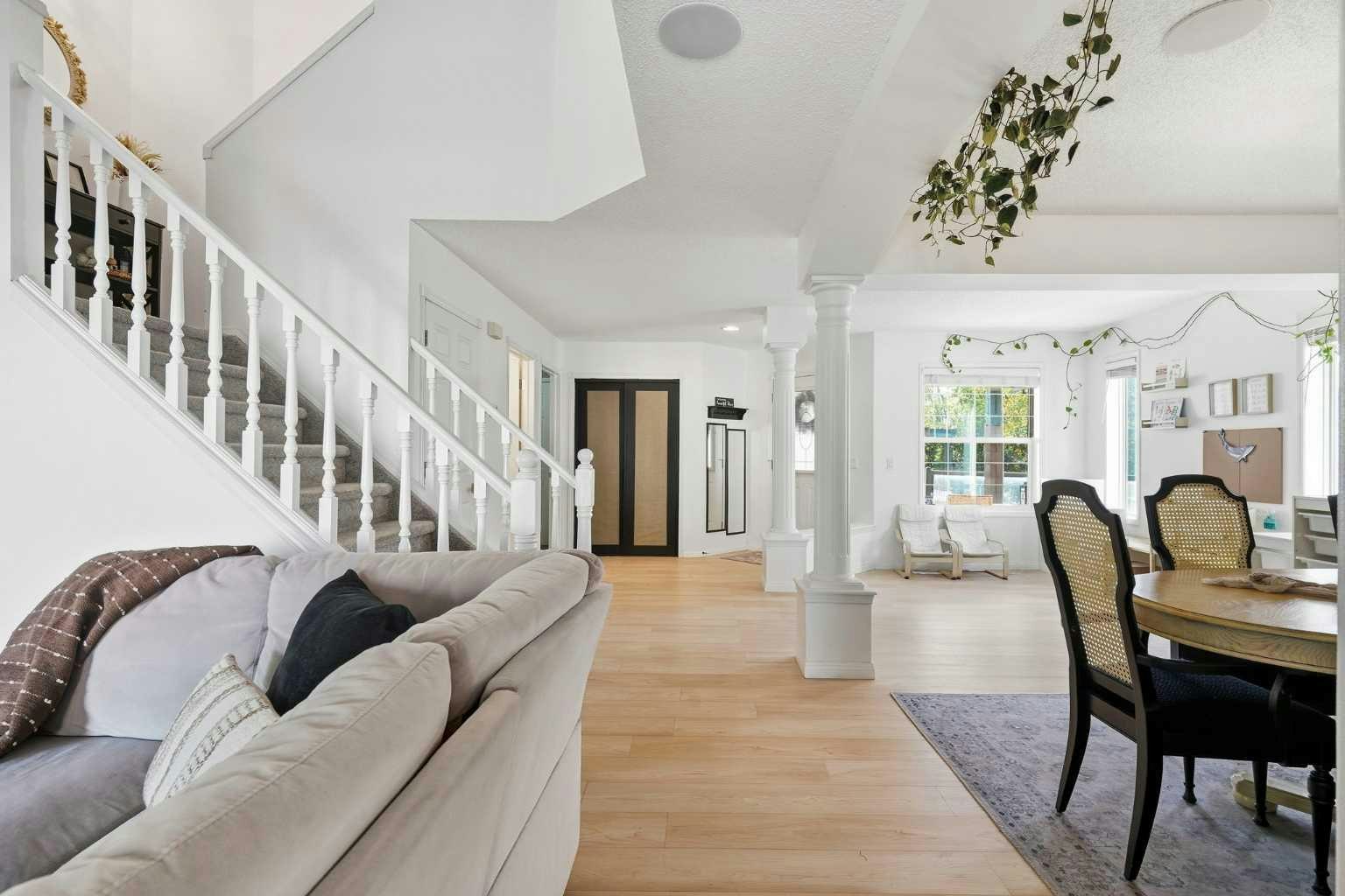 222 Douglas Ridge Circle SE, Calgary, AB, T2Z 3C4 - 7