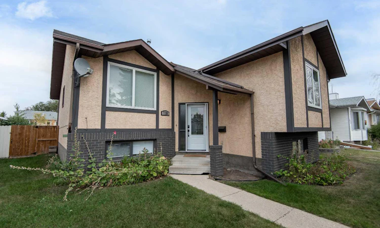 118 Eversole Crescent