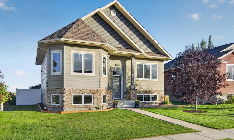 108 Tamarack Road