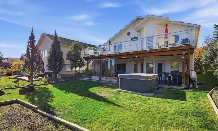 5 Riverview Court